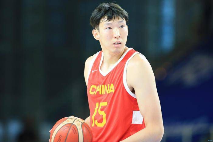 斯嘉丽裸乳照无奶罩视频