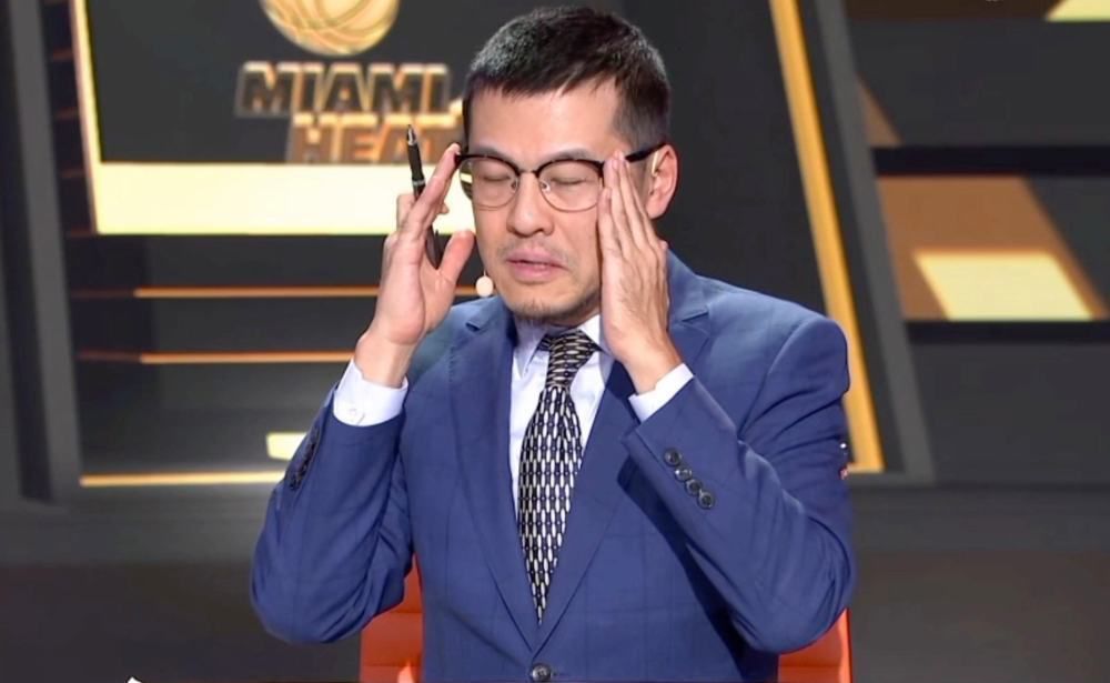 只跟朋友妈妈接吻