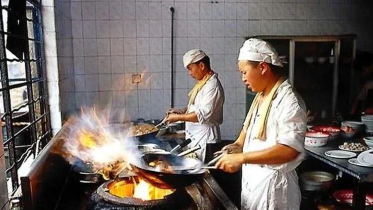 99精品在免费线偷拍