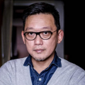 娇妻裸体交换俱乐部61